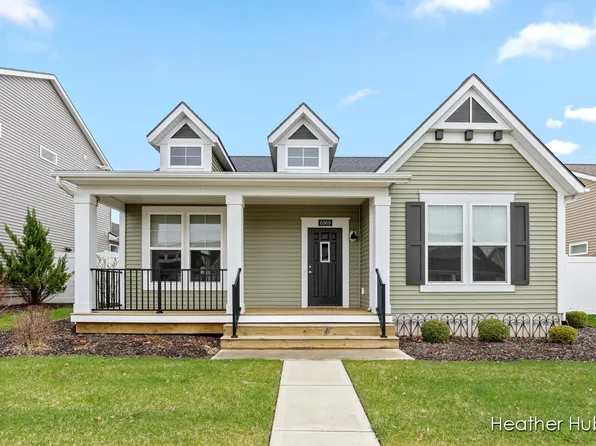 6969 E Cottage Ln, Rockford, MI 49341