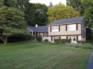 6 Orchard Ln, Doylestown, PA 18901