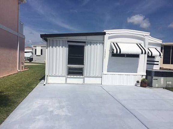 2nd image of 1332 Nettles Blvd