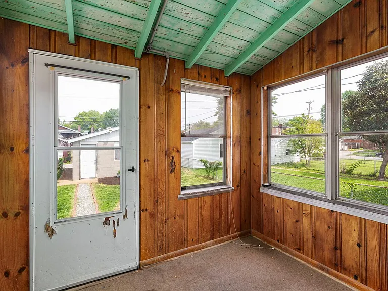 4011 McDonald Ave — Photo 17