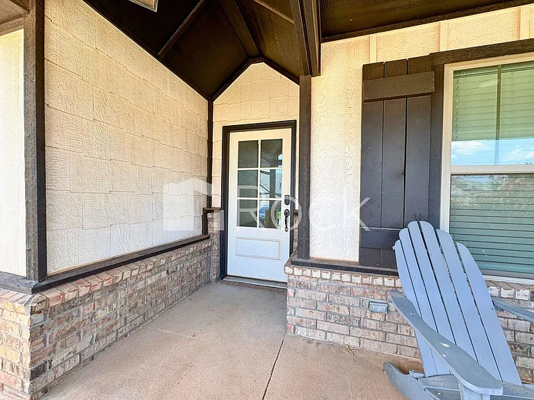 19113 Grove Pkwy — Photo 52