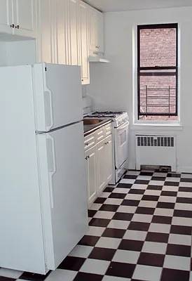 Rented by Goldfarb Properties | media 15