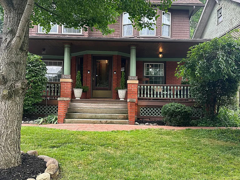 9404 Clifton Blvd — Photo 3