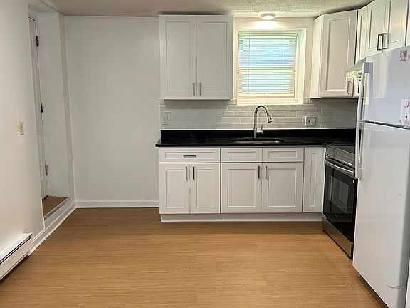 2nd image of 60 6th Ave #1