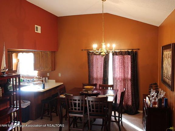 4th image of 1257 Payton Dr N
