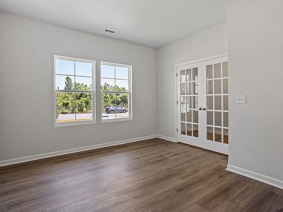 5th image of 94 Harriette Ct #70