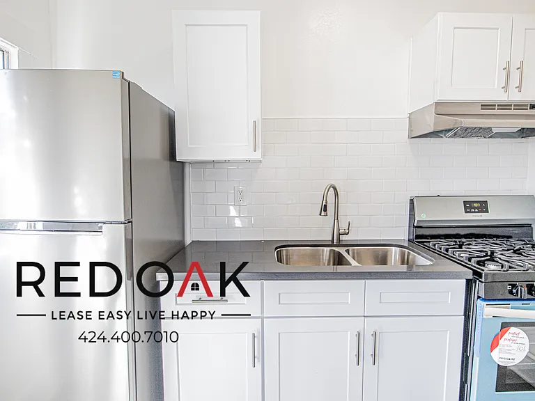 816- 822 S Park View St — Photo 14