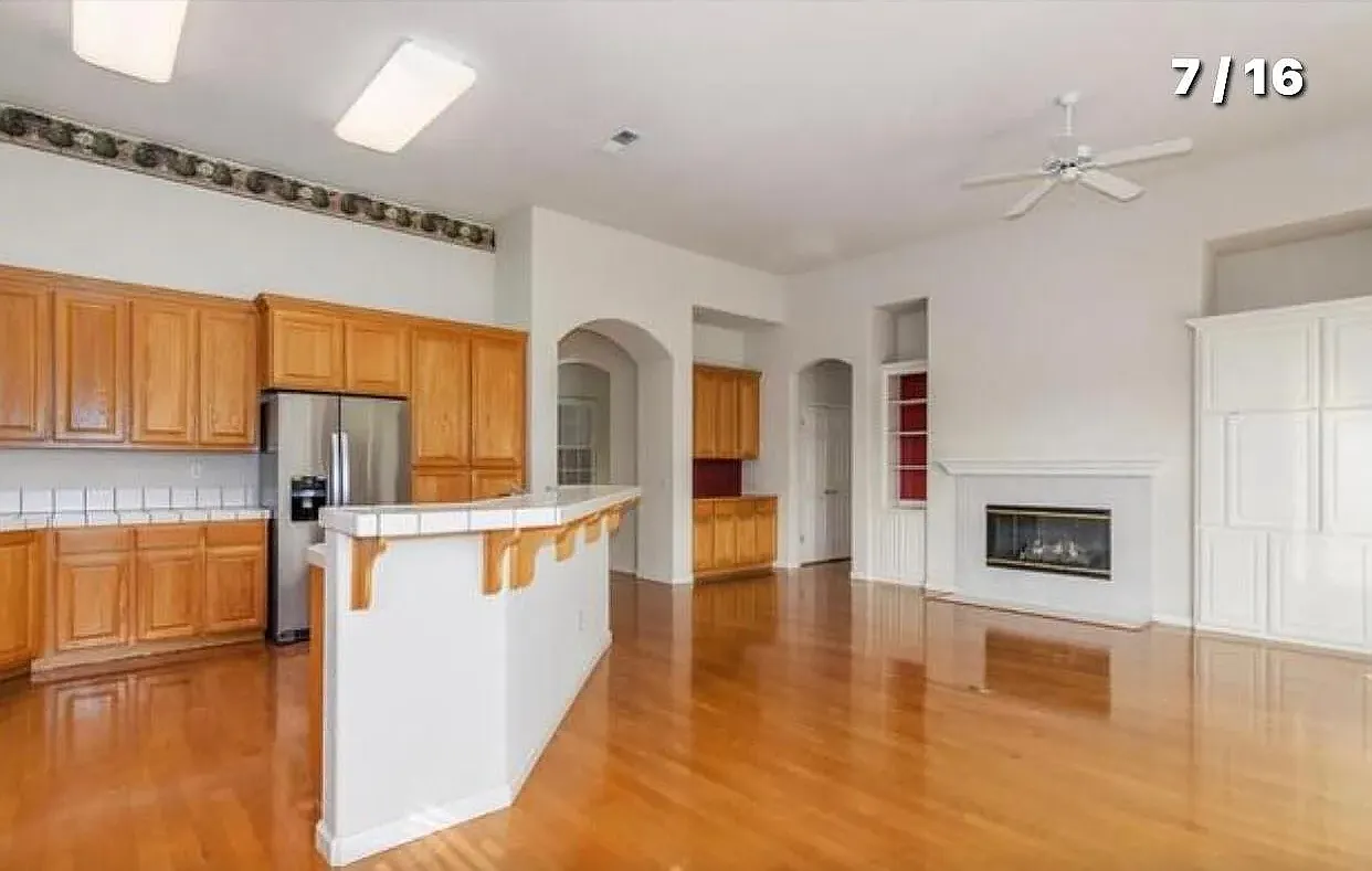 2 bed, 2.5 bath, 2156 sqft, $3,495 — Photo 3