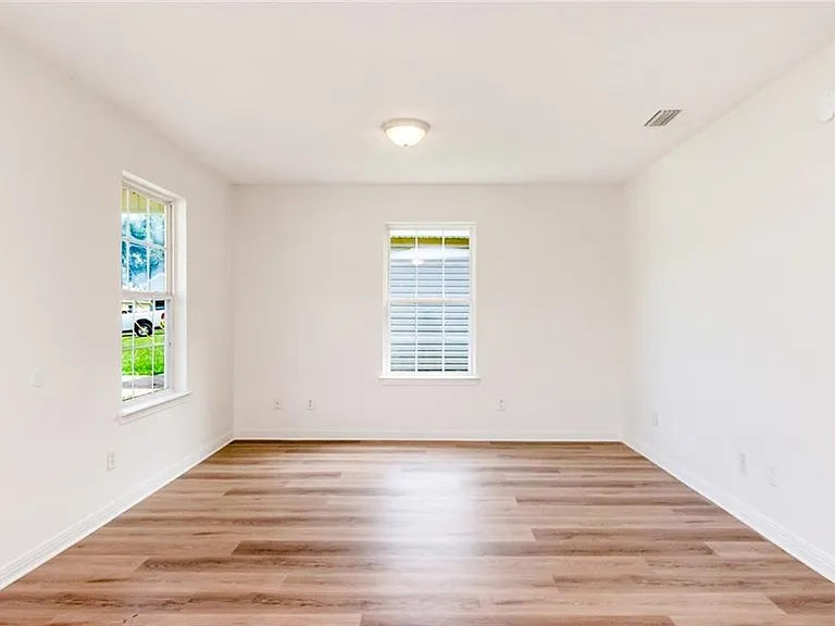 9932 Magnolia Crest Dr W — Photo 5