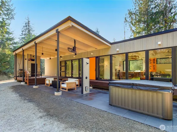 288 Baker Road, Packwood, WA 98377