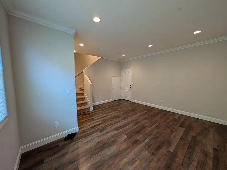 135 Bundeson Cir — Photo 3