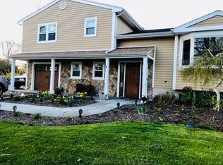 4 Dairy Farm Rd, Norwalk, CT 06851