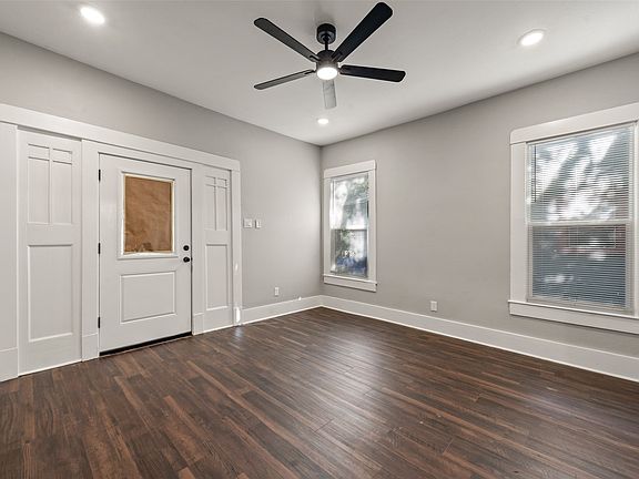 2nd image of 3104 Homan Ave