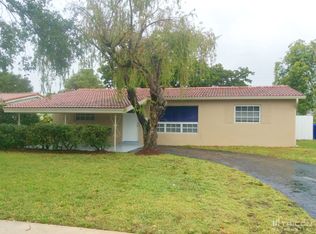 6541 Thomas St, Hollywood, FL 33024