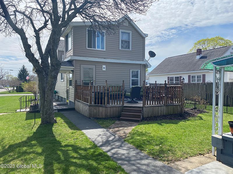 5th image of 2801 Granville Avenue
