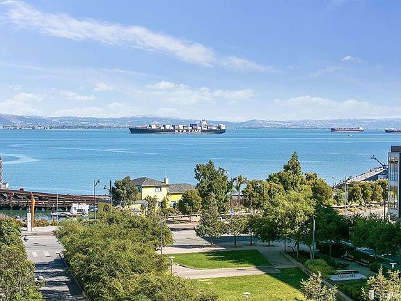3rd image of 420 Mission Bay Blvd N Unit 904