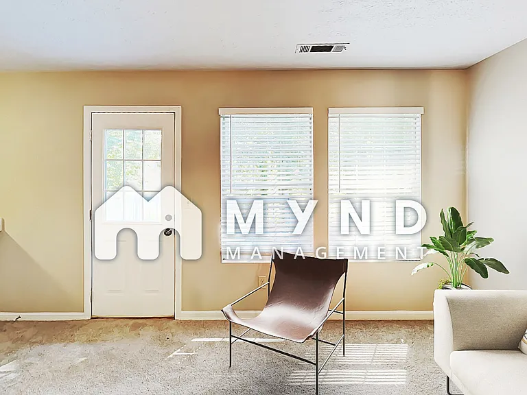 5631 Regency Manor Ct — Photo 4
