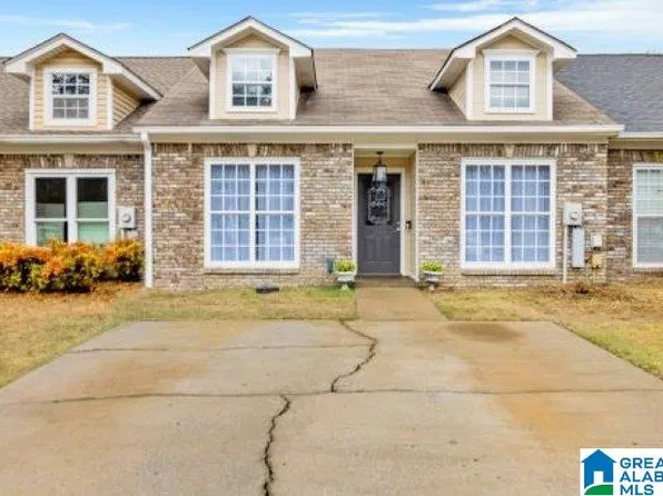 186 Chase Creek Cir, Pelham, AL 35124