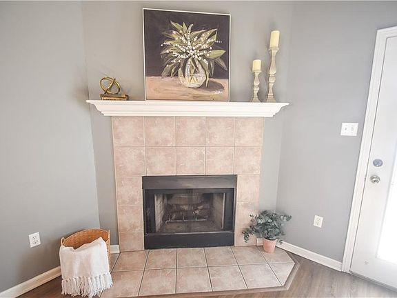 4th image of 14249 Woodlands Dr Unit 22