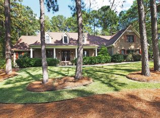 22 Stoneykirk Dr, Pinehurst, NC 28374