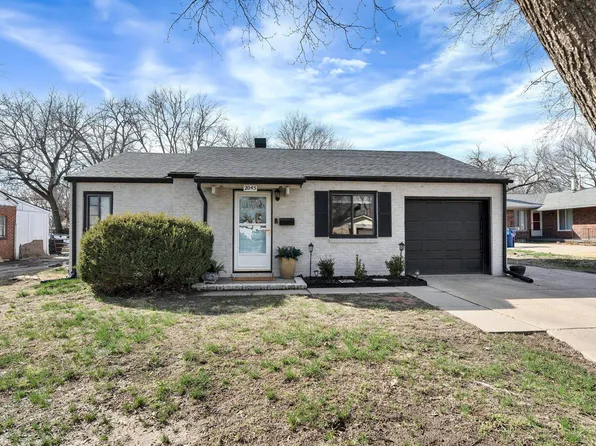 2045 N Woodland Ave, Wichita, KS 67203