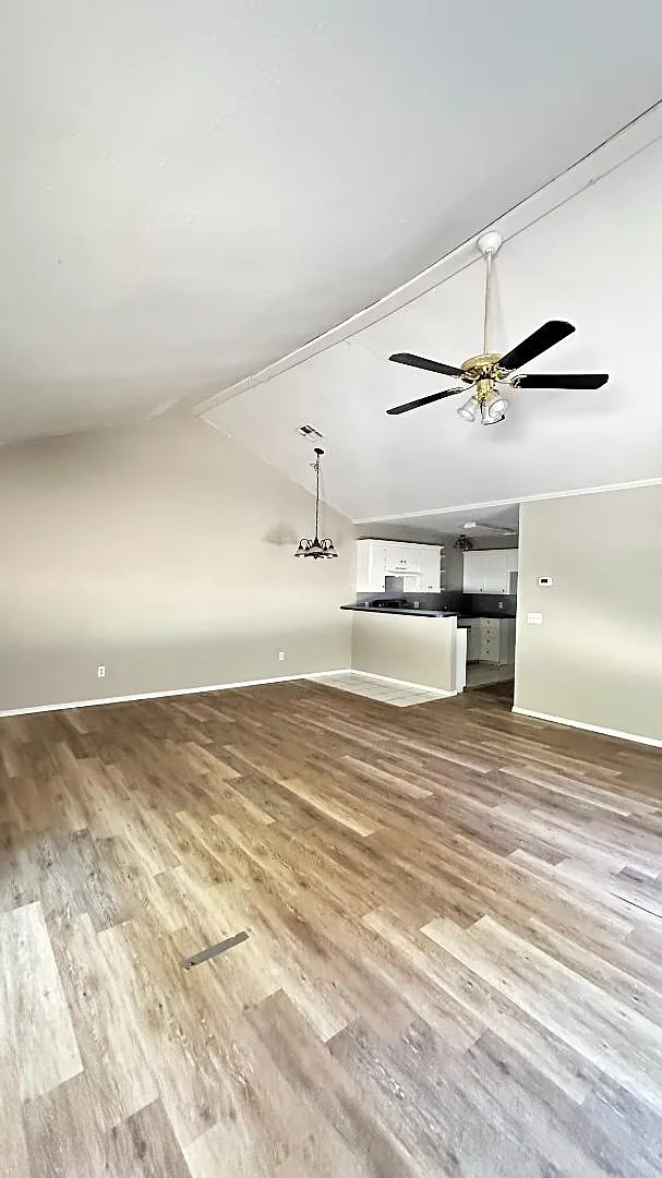 14117 SE 29th St - Z — Photo 2