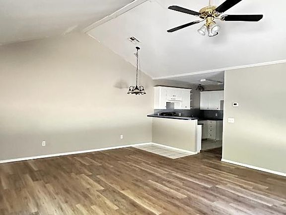 Unit Photo