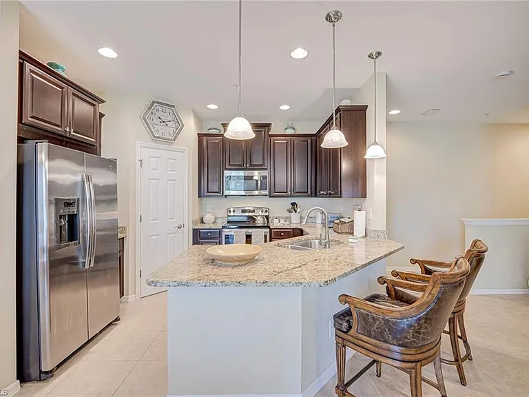 8540 Violeta St #202 — Photo 5