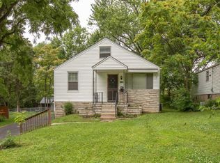 3325 Sims Ave, Saint Ann, MO 63074