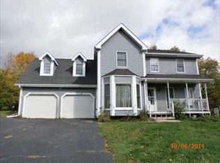 1134 Northshore Dr, Wauconda, IL 60084