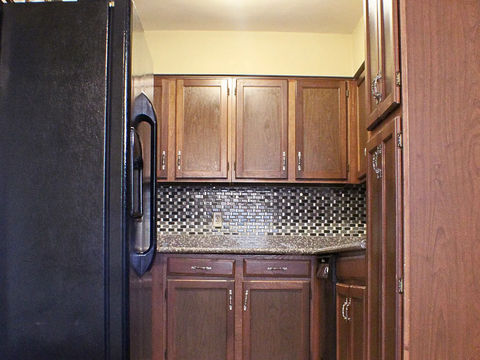 2 bed, 1200 sqft, $1,350 — Photo 4