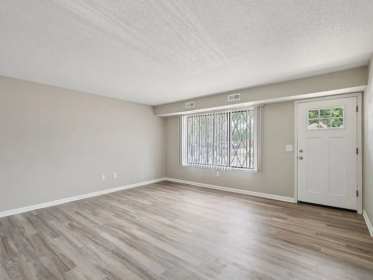 Beachwood Townhomes of Harrison Township — Photo 37