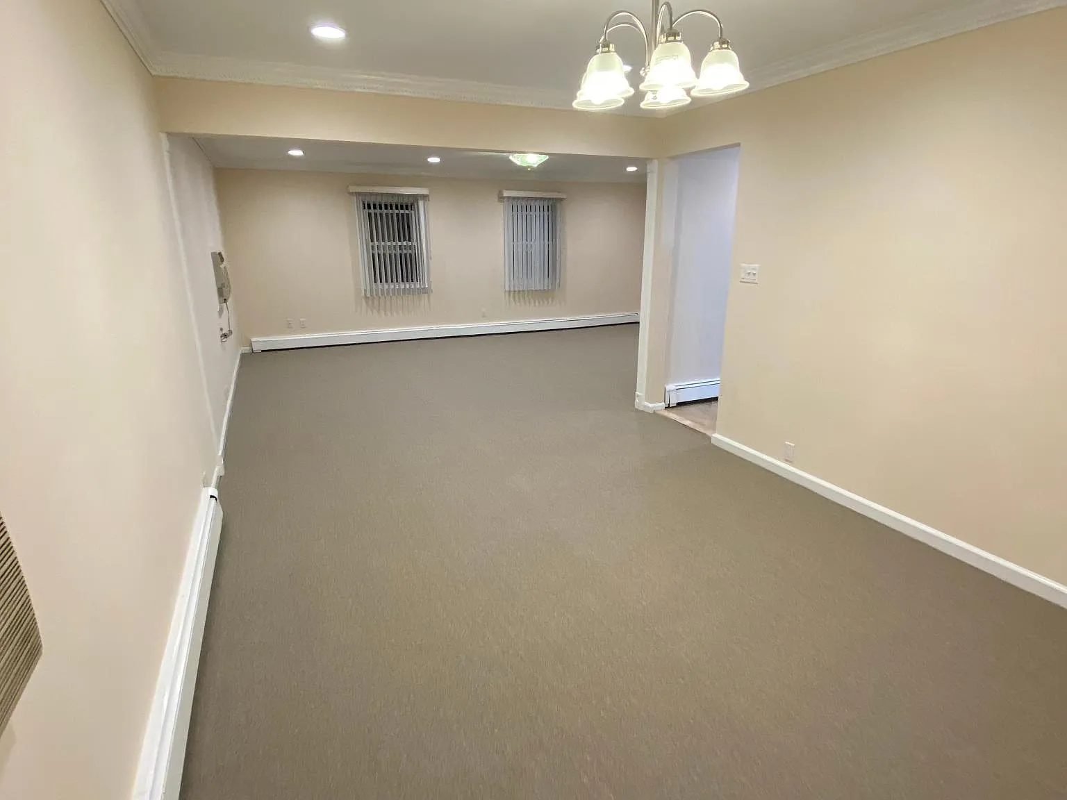 2 bed, 1300 sqft, $3,600 — Photo 2