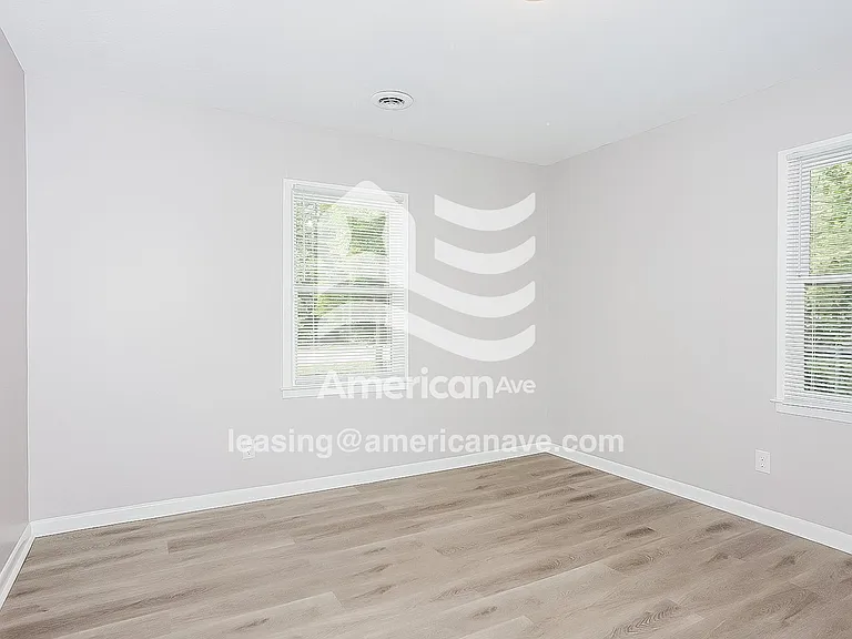 741998_011_wm_-_bedroom_12993577.jpg