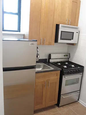 Rented by City & Suburban | media 21