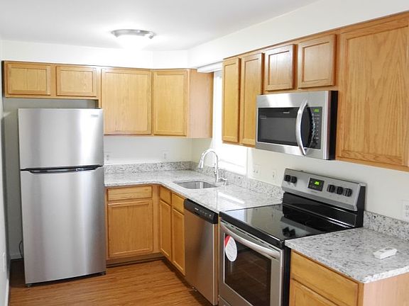 5th image of 52 Craftsman Ct