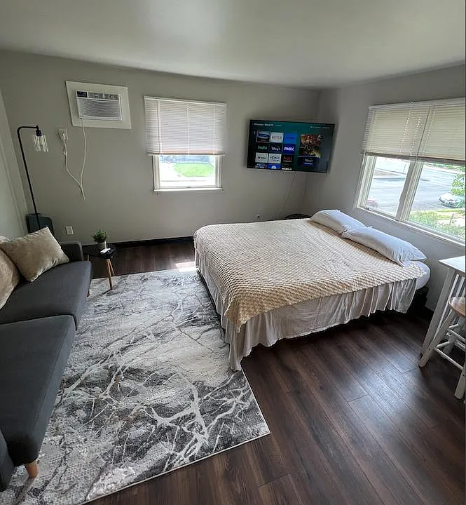 105 E 7th Ave #2