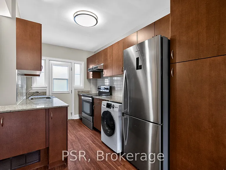 1365 Bayview Ave #U12 — Photo 12