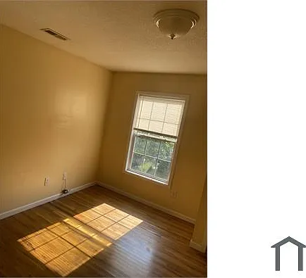 3 bed, 1100 sqft, $1,800 — Photo 3