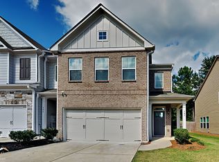 589 Arbor Crowne Dr, Lawrenceville, GA 30045