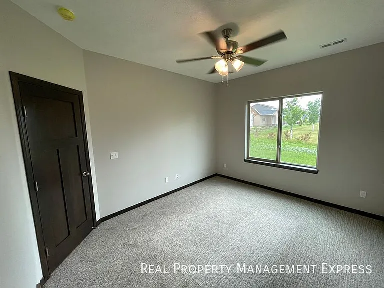 2356 S Ronsiek Ave — Photo 7