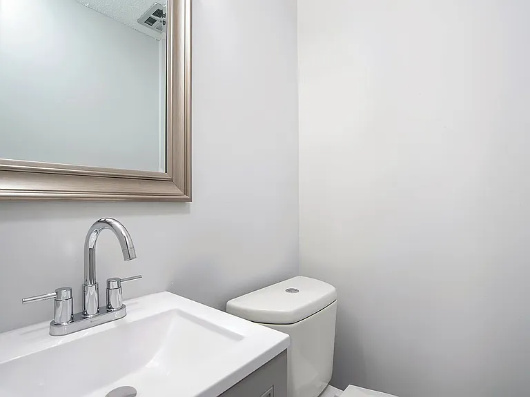 140A60 Union St #60 — Photo 15