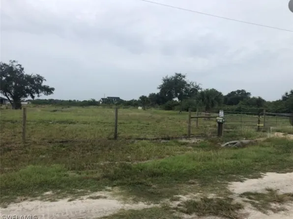 7799 17th Pl, Labelle, FL 33935