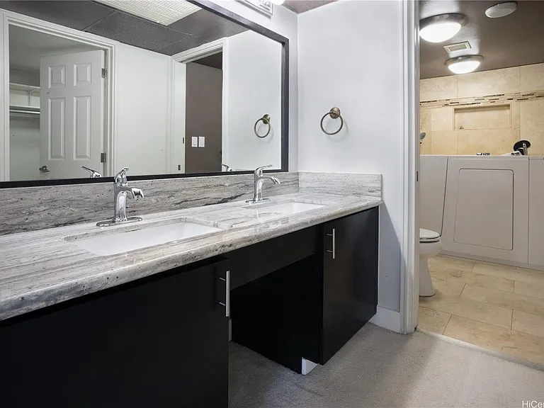 1650 Ala Moana Blvd #1613 — Photo 7