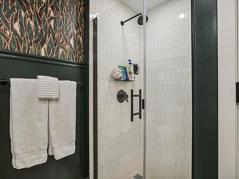 1211 Van St SE #602 — Photo 15