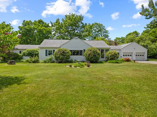 10 Harrington Ln., Old Chatham, NY 12136