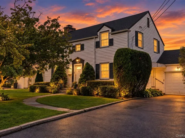 136 Wilmot Circle, Scarsdale, NY 10583