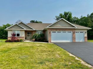 788 Freedlund Dr, Rockton, IL 61072