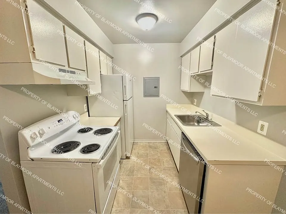 2 bed, 900 sqft, $1,250 — Photo 1