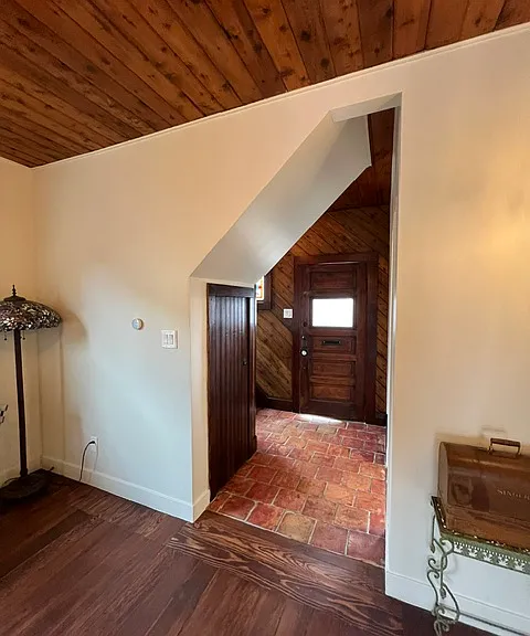 234 Newland St — Photo 28